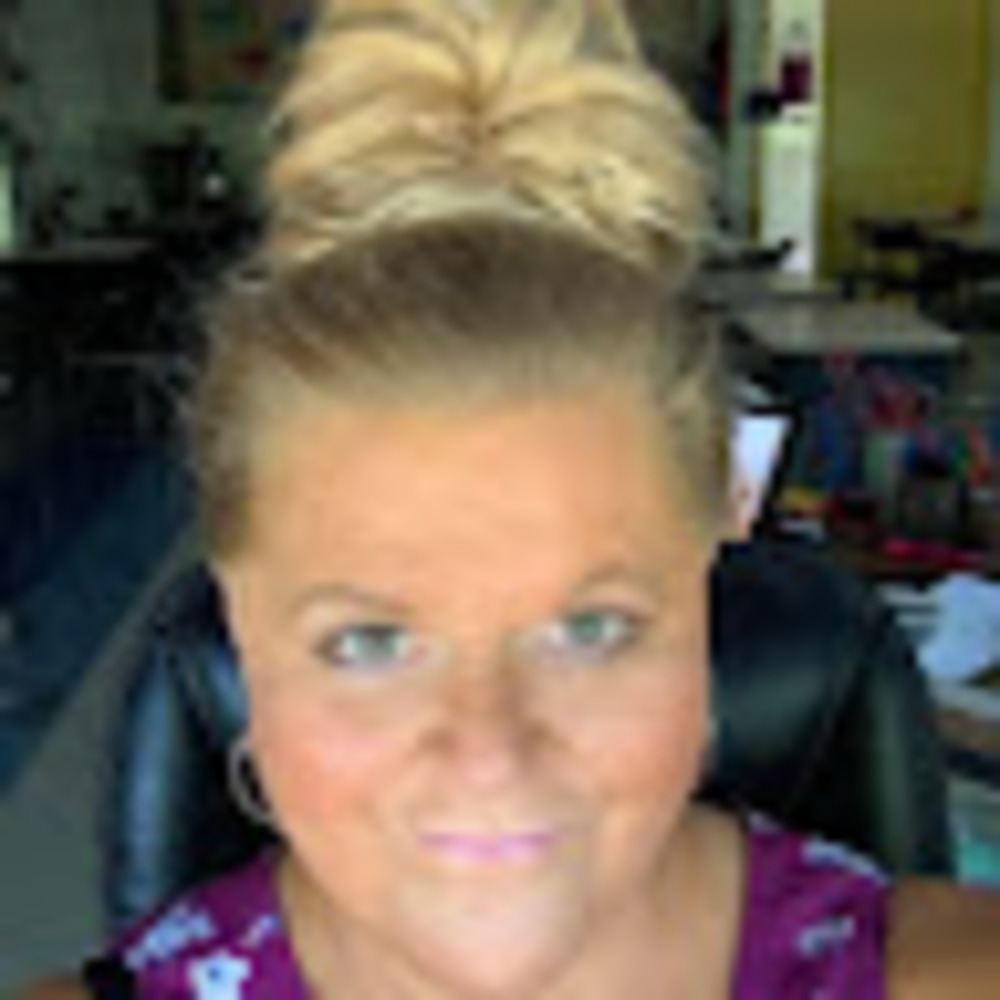 Meet your Posher, Cyndi